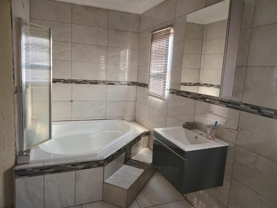 To Let 3 Bedroom Property for Rent in Brits Rural North West